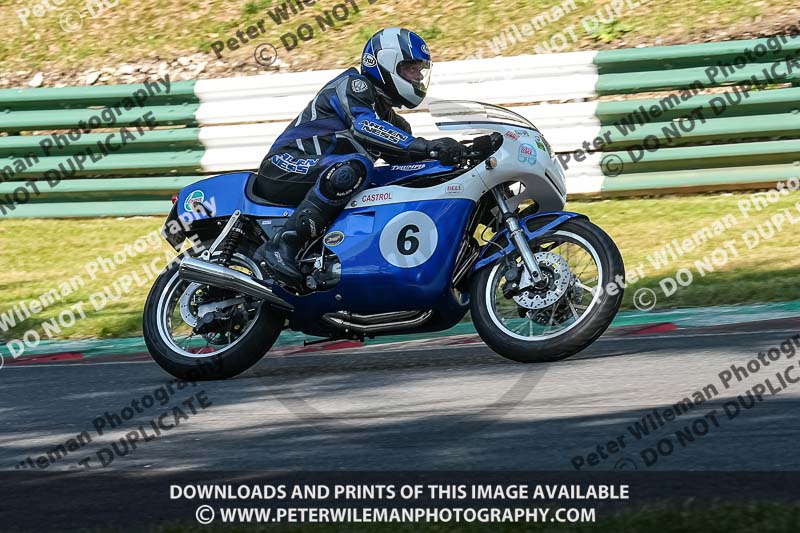 cadwell park;cadwell park photographs;cadwell trackday photographs;enduro digital images;event digital images;eventdigitalimages;peter wileman photography;racing digital images;trackday digital images;trackday photos